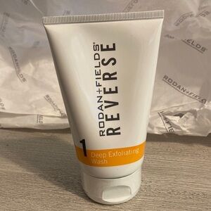 Rodan + Fields Reverse Exfoliating Wash